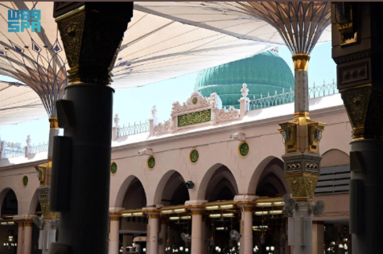 «133 ألف وحدة ضوء».. هكذا تُنير المملكة أرجاء المسجد النبوي بروعة هندسية وإتقان معماري