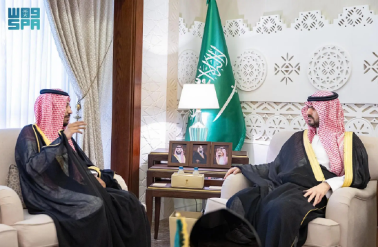 نائب أمير الشرقية يستقبل إدارة ولاعبي نادي الهدى ويشيد بإنجازاتهم المحلية والدولية