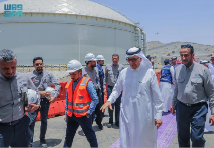 وزير البيئة يقف على جاهزية منظومة المياه والبيئة في مكة لخدمة الحجاج.. ويؤكد: مضاعفة الجهود