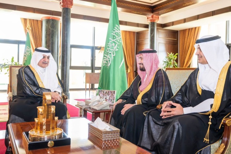 «أمير تبوك» يستقبل رئيس القطاع الشمالي الصحي ويهنئ الرئيس التنفيذي الجديد لتجمع تبوك الصحي