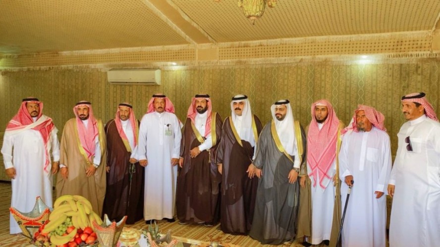 محافظ الحائط يزور قرية الفقي ويؤكد على تعزيز التواصل مع أبناء نهار