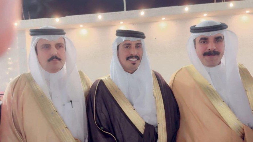 بحضور محافظ الحائط ووجهاء القبائل..  الإعلامي عبدالعزيز القلادي يدخل القفص الذهبي