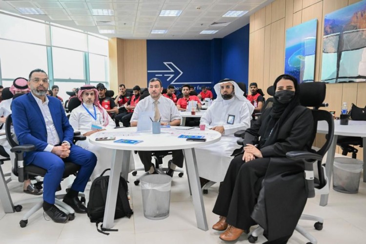 انطلاق ورشة “أساسيات القانون الدولي الإنساني” بجامعة جازان بتنظيم الهلال الأحمر السعودي والتعاون مع الصليب الأحمر