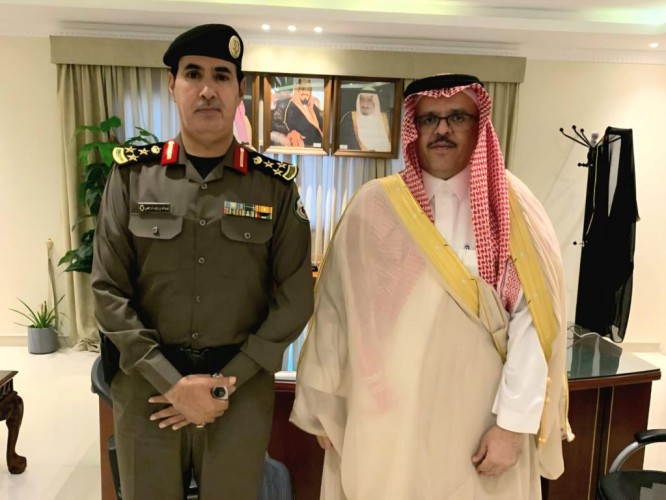 محافظ الجبيل يهنئ العميد البقمي بمناسبة ترقيته
