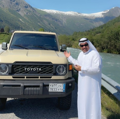 ذيب العتيبي.. رحلة أوروبية بسيارة سعودية تحمل رسالة وطنية ومواقف إنسانية خالدة(حوار)