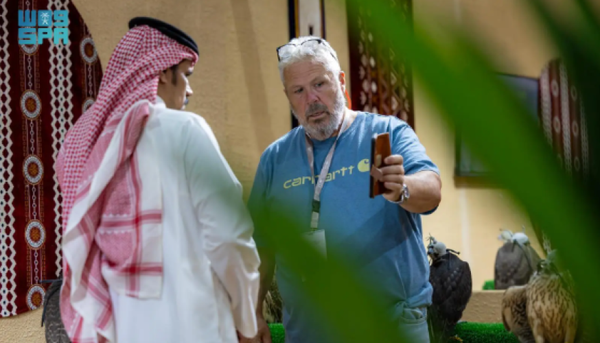 مزرعة “جيف” البريطانية تشارك بـ40 صقرًا في المزاد الدولي لمزارع إنتاج الصقور 2025 بالرياض