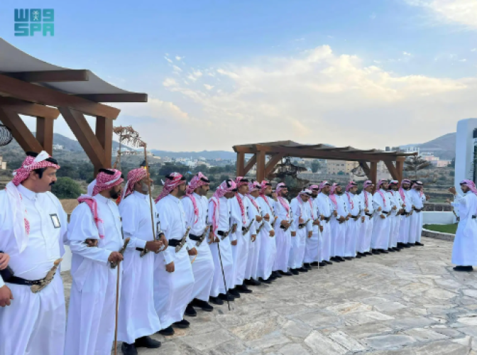 القزوعي.. رقصة عسير التي تجسد الأصالة والحماسة في الفلكلور السعودي