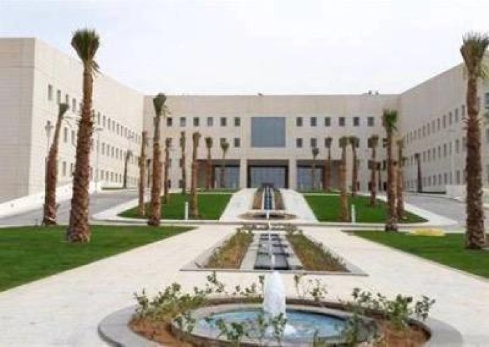 إدارات التعليم تشدد على توثيق الاستئذان عبر تطبيق «حضوري» وتحدد ضوابط الخروج أثناء الدوام