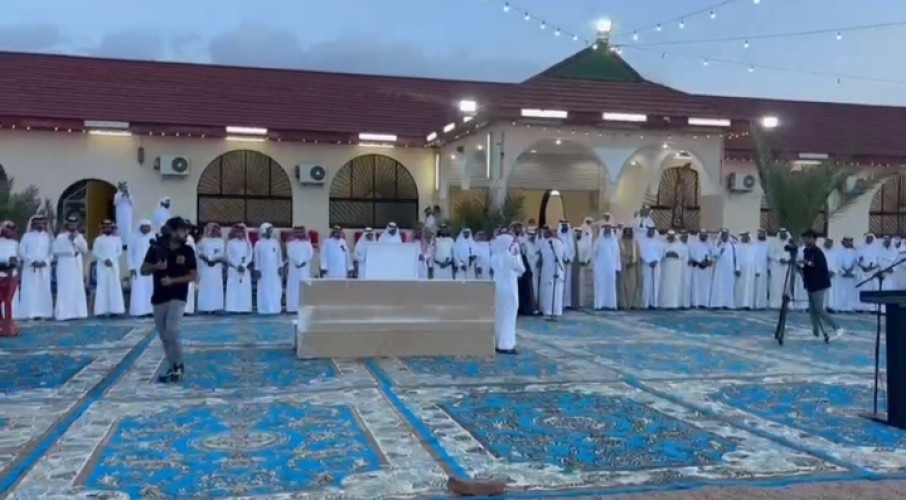 «تلاحم القبائل».. بالصور.. قحطان ويام وهمدان يستقبلون بني رشيد في مأدبة عشاء فاخرة