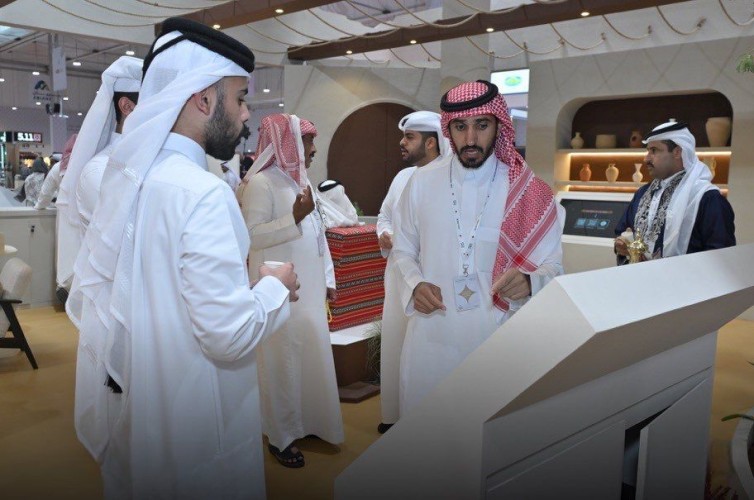 هيئة تطوير محمية الإمام تركي بن عبدالله الملكية تدشّن جناحها في معرض كتارا الدولي للصيد والصقور 2025