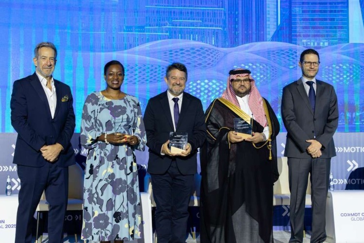 قمة كوموشن العالمية 2025 تختتم أعمالها في الرياض بتكريم الفائزين بجائزة “الرؤية الحضرية المبتكرة”