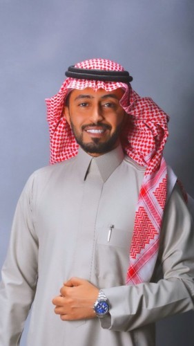 نواف الجمعان.. كفاءة وطنية جديدة تقود الحفلات الغنائية في الشرقية