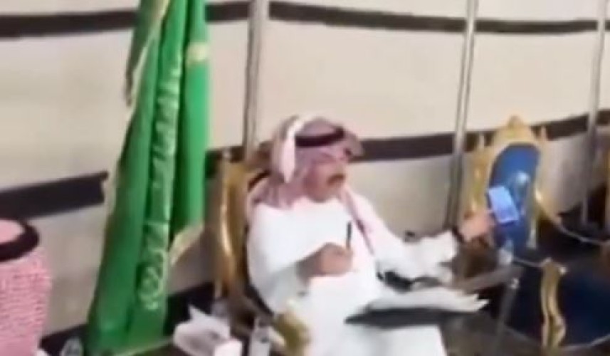 بشرى للمعلمات.. فيديو يوثق اتصالاً “على الهواء” بين أمير عسير ووزير التعليم.. ماذا دار في المكالمة؟