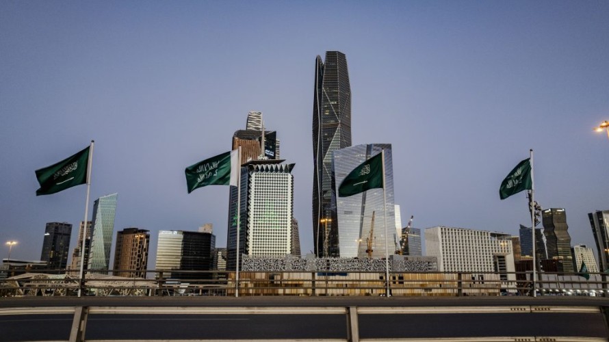 احتفاءً بـ 3 قرون من المجد.. 25 ألف علم ترفرف في سماء الرياض ومحافظاتها