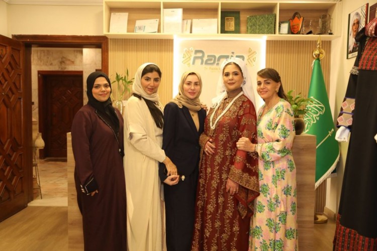 ​أكثر من 30 تصميماً في كوليكشن “Mix & Match” للدكتورة رانية خوقير بجدة