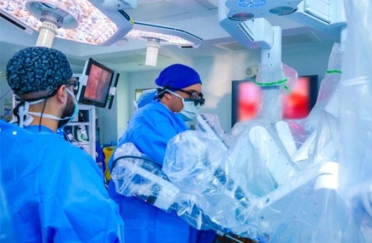 لأول مرة في السعودية.. “فيصل التخصصي” ينهي معاناة مرضى سرطان البروستاتا بجلسة واحدة