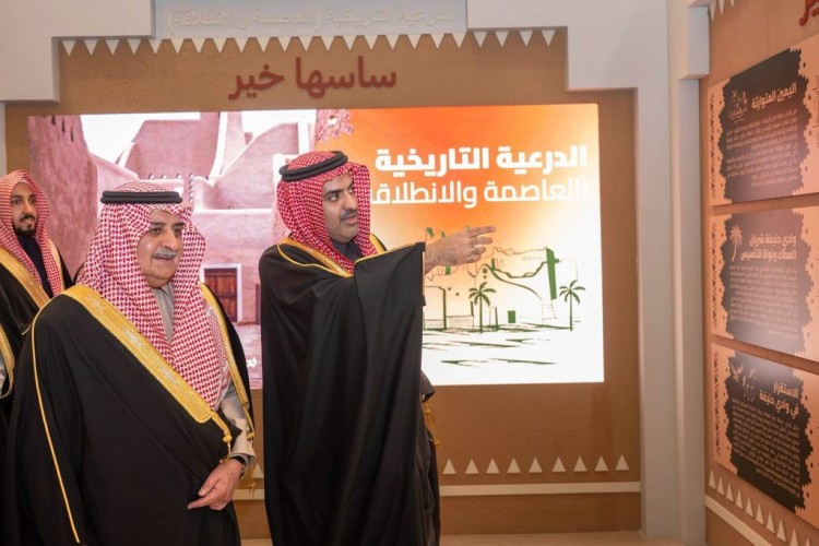 ​أمير تبوك: نعيش عصرًا ملهمًا تحققت فيه أهداف رؤية 2030 قبل أوانها