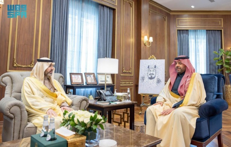 لتحسين المشهد الحضري.. أمير الحدود الشمالية يطلع على الخطط التطويرية للأمانة