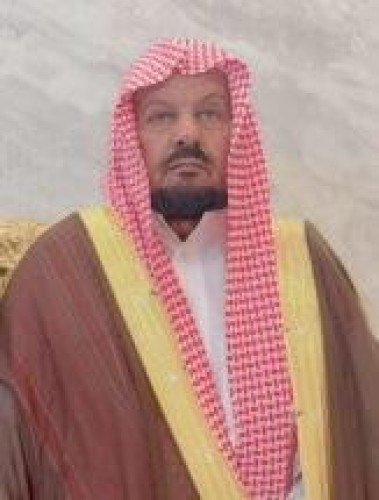 في ليلة تجسدت فيها أصالة الموروث.. فواز بن فيحان بن خلف يحتفي بـ “تمائم الأحفاد” و”نزايل” نجله (صور)