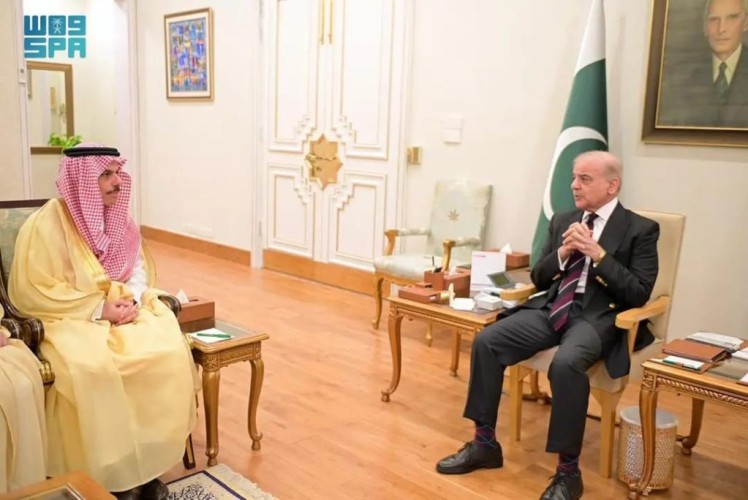 لقاء سعودي باكستاني في إسلام آباد لبحث أمن واستقرار المنطقة