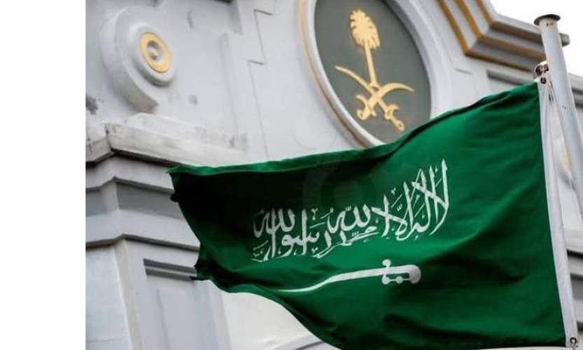 وزير الخارجية يتلقى اتصالًا من نظيره الإيراني لبحث خفض التوتر