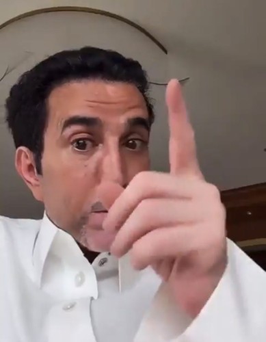 ‏تقعد 4 ساعات مع وحدة تبطحون بالبثوث.. بالفيديو: فايز المالكي يهاجم مجددا داعمي بثوث المشاهير