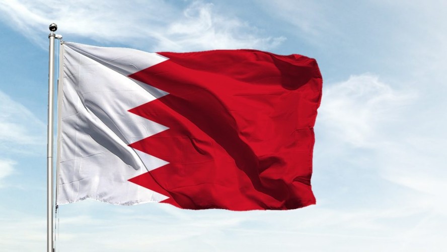 البحرين تتصدى لهجمات مكثفة.. اعتراض صاروخين و10 مسيّرات خلال 24 ساعة