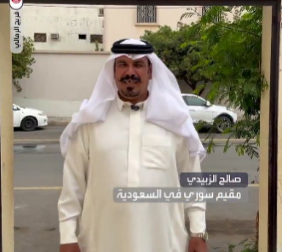 “هالدولة الله يعز حكامها ويعز شعبها”.. مقيم سوري “منزله بلا باب” في حائل ويكشف عن السبب (شاهد)
