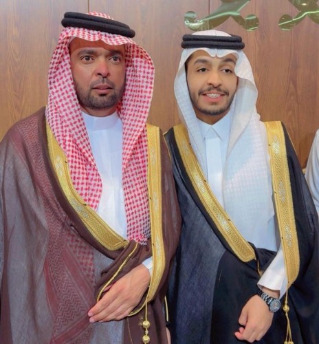 بحضور شيوخ القبائل ومديري الدوائر الحكومية.. رجل الأعمال خالد بن شويلع يحتفي بزواج ابنه “موسى” (صور)