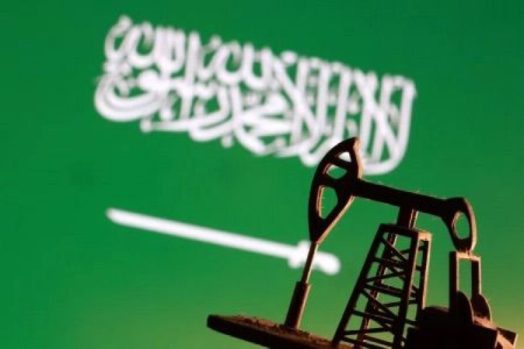 تعافٍ سريع وكفاءة عالية.. الطاقة تعلن عودة الضخ الكامل لخط “شرق – غرب” بـ 7 ملايين برميل يومياً