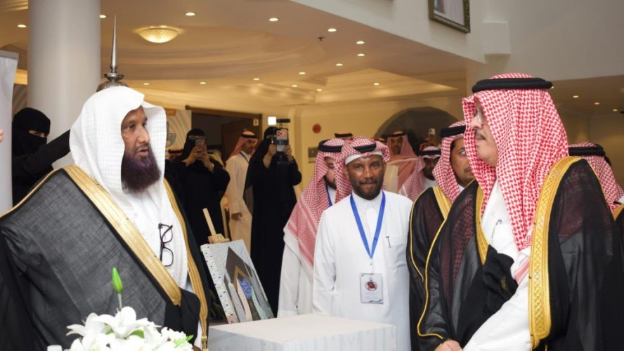 خلال رعايته فعالية «وفاء وعطاء».. محافظ الجبيل: القيادة حريصة على رعاية جميع فئات المجتمع وتقدير أهل الخبرة