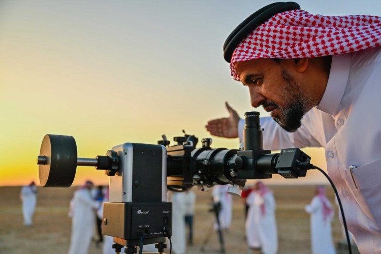 المحكمة العليا تدعو إلى تحري هلال ذي الحجة مساء الأحد في أنحاء المملكة