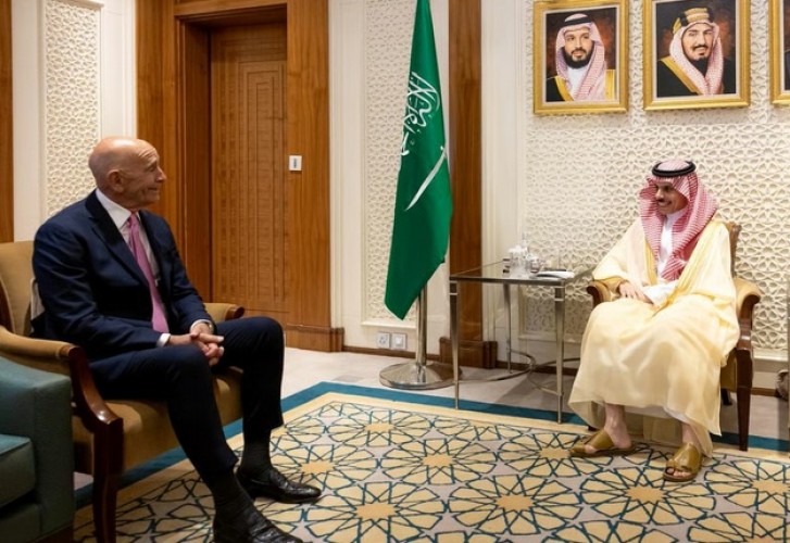 وزير الخارجية يبحث مع المبعوث الأمريكي إلى سوريا مستجدات الأوضاع الإقليمية