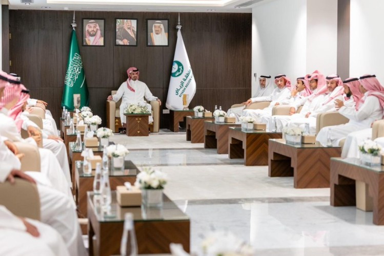 أمين الرياض يشيد بنجاح موسم الحج ويثمن جهود منسوبي الأمانة خلال عيد الأضحى