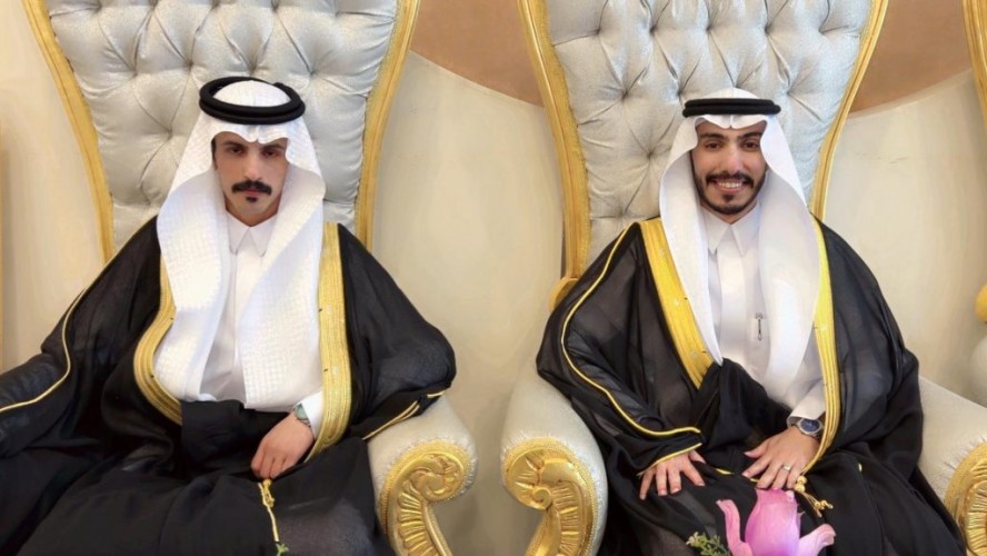 حضورٌ لافت في حائل.. دهيم بن نهار المظيبري يحتفل بزواج حفيديه المهندس بدر والملازم أول تركي في قصر المعالي كبيتال