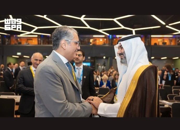السواحه يعقد اجتماعات ثنائية في جنيف لتعزيز الشراكات في الذكاء الاصطناعي والاقتصاد الرقمي