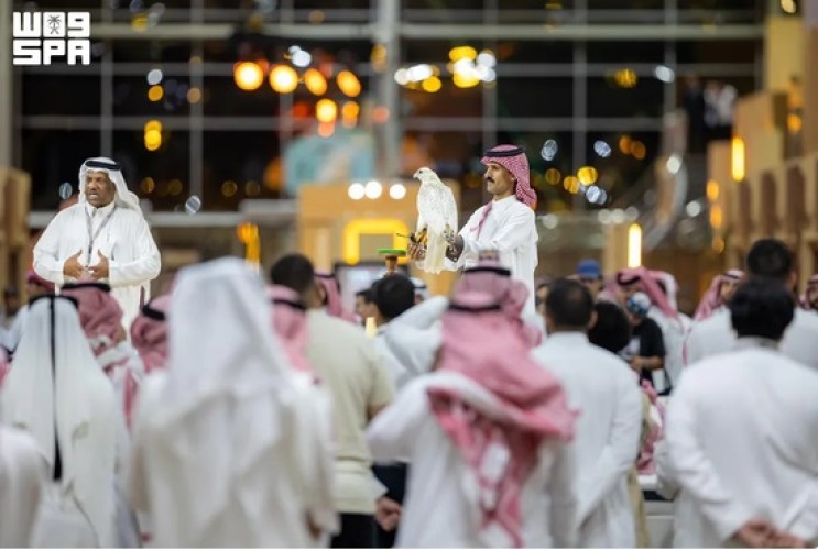 المركز الوطني للصقور يعلن قرارًا جديدًا يعزز جاذبية المزاد الدولي لعام 2026