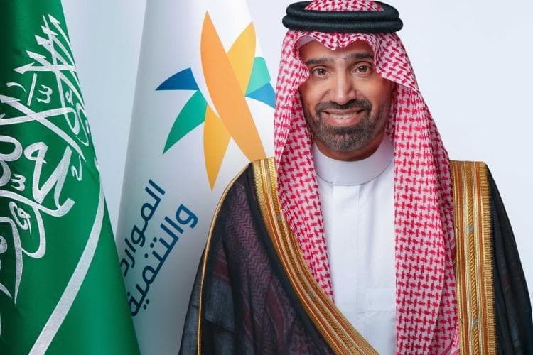 وزير “الموارد البشرية” يرفع الشكر للقيادة بمناسبة إشادة مجلس الوزراء بمنجزات القطاع غير الربحي لعام 2025م