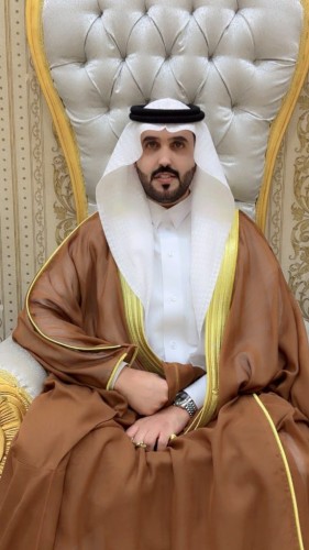 بحضور الأهل والأعيان.. أبناء نويجي بن صعرور الزبني (رحمه  الله ) يحتفلون بزواج الدكتور إبراهيم في قاعة كبيتال بحائل