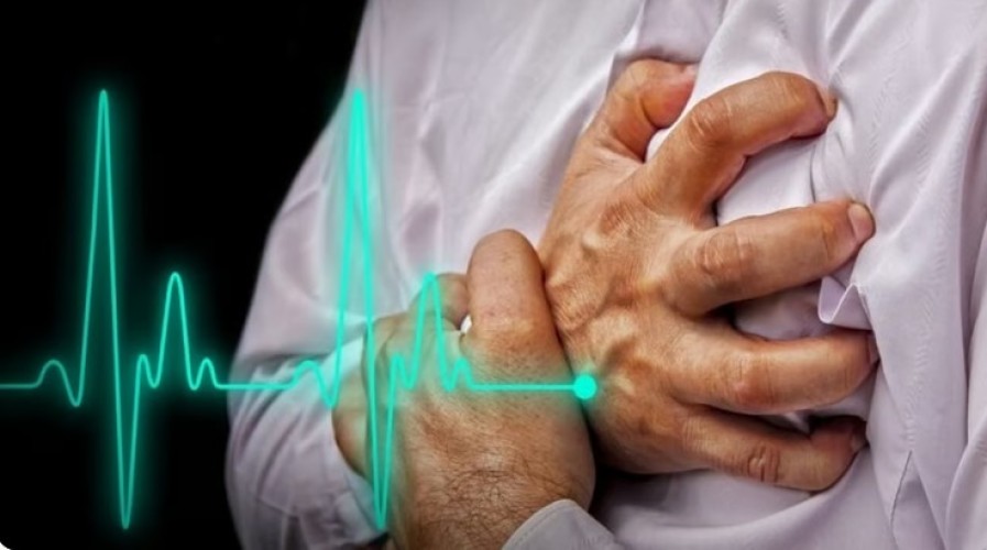 خالد النمر: 6 عوامل تخفض خطر الجلطة القلبية بنسبة 82%