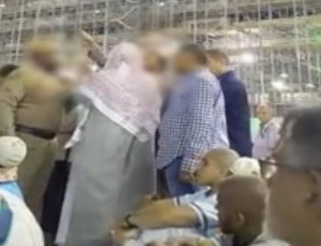 “إمارة مكة” تكشف ملابسات فيديو اعتداء مواطن على رجل أمن بالحرم المكي