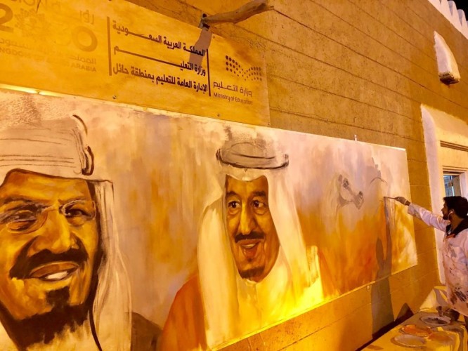 الفنان التشكيلي الرشيدي يلفت الأنظار برسمه لوحة للمؤسس وخادم الحرمين الشريفين في مهرجان الجنادرية