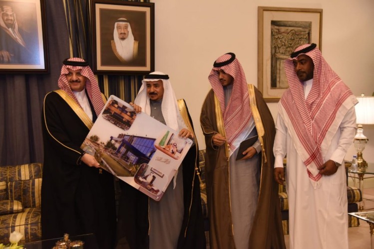 أمير الشرقية يدشن حملة أدبي الأحساء الوطنية الثانية ( أدبي الأحساء .. الوطن أولا)