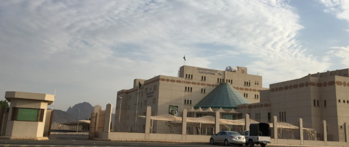 «تعليم المدينة» ترد على اتهامات «الأثاث التالف» ودوام المعلمين