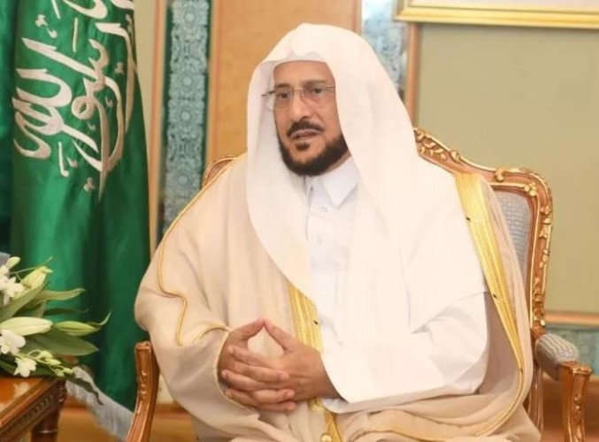 وزير الشؤون الإسلامية يوجه بعدم تنظيم جمعيات التحفيظ لأي برامج غير تعليم القرآن حفظاً وتلاوة