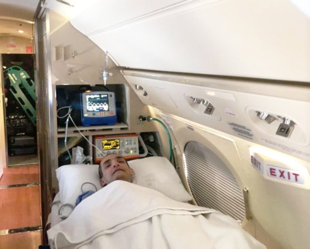 المواطن “مغاوي” يغادر إلى أمريكا لتلقي العلاج على نفقة سمو ولي العهد