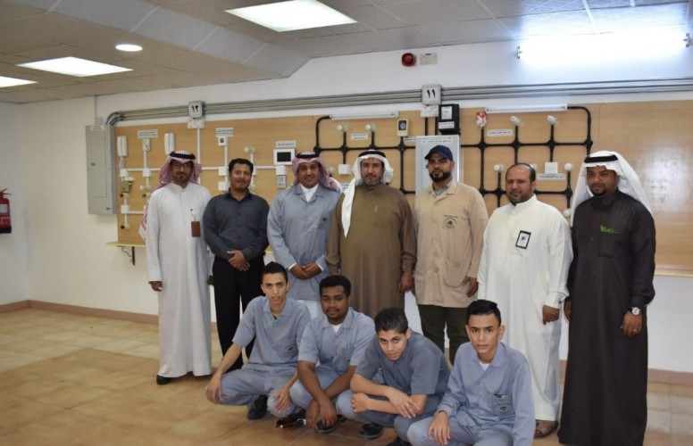 متدربي التأهيل الشامل بالدمام في زيارة ميدانية إلى مركز التأهيل الشامل بالأحساء