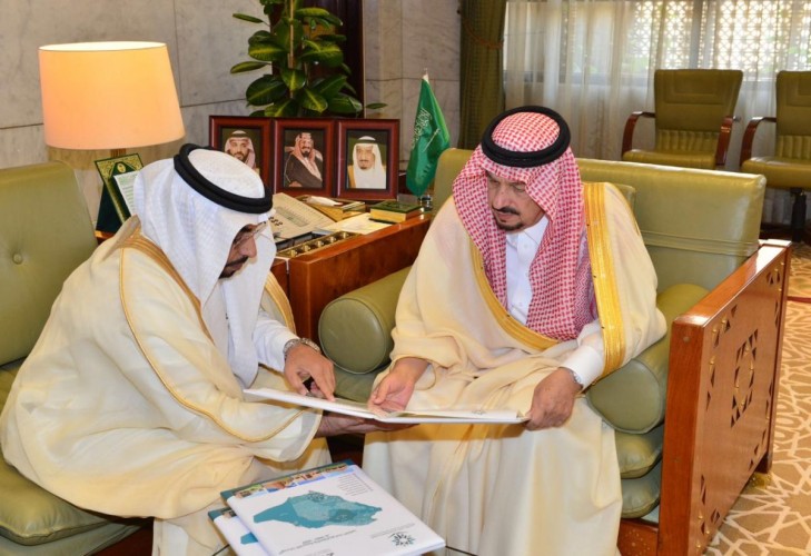 الأمير فيصل بن بندر يستقبل محافظ المؤسسة العامة للتدريب التقني والمهني