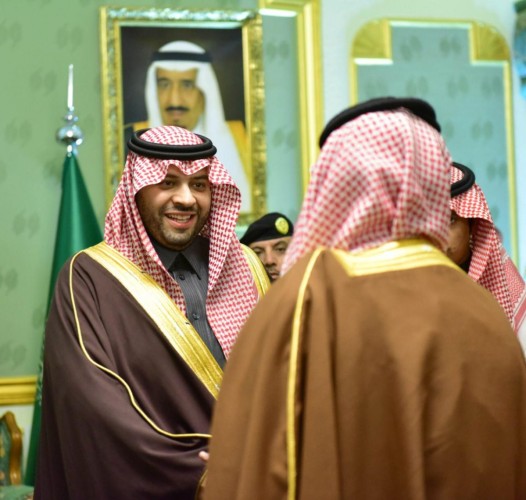 أمير منطقة الحدود الشمالية يستقبل المواطنين في جلسته المسائية