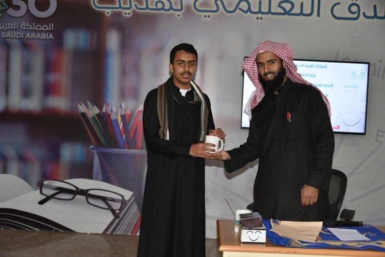 برامج للتوعية بأضرار المخدرات بهديب